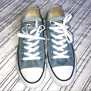 Converse Low Top Light Blue